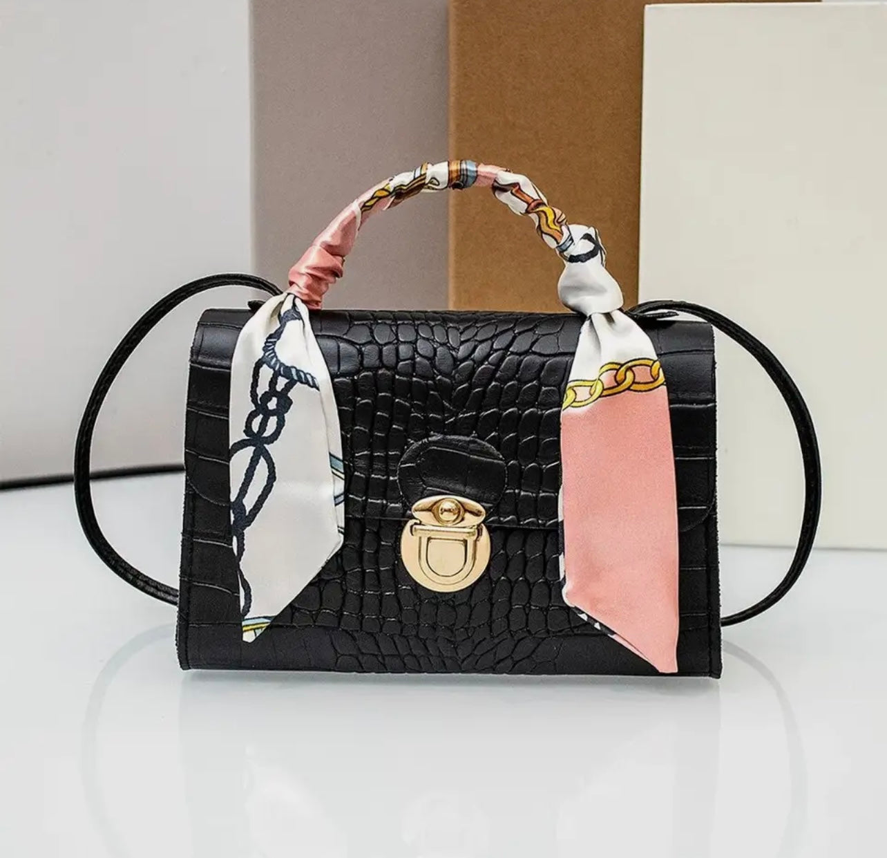 Tote Me IAMQUEEN FASHION