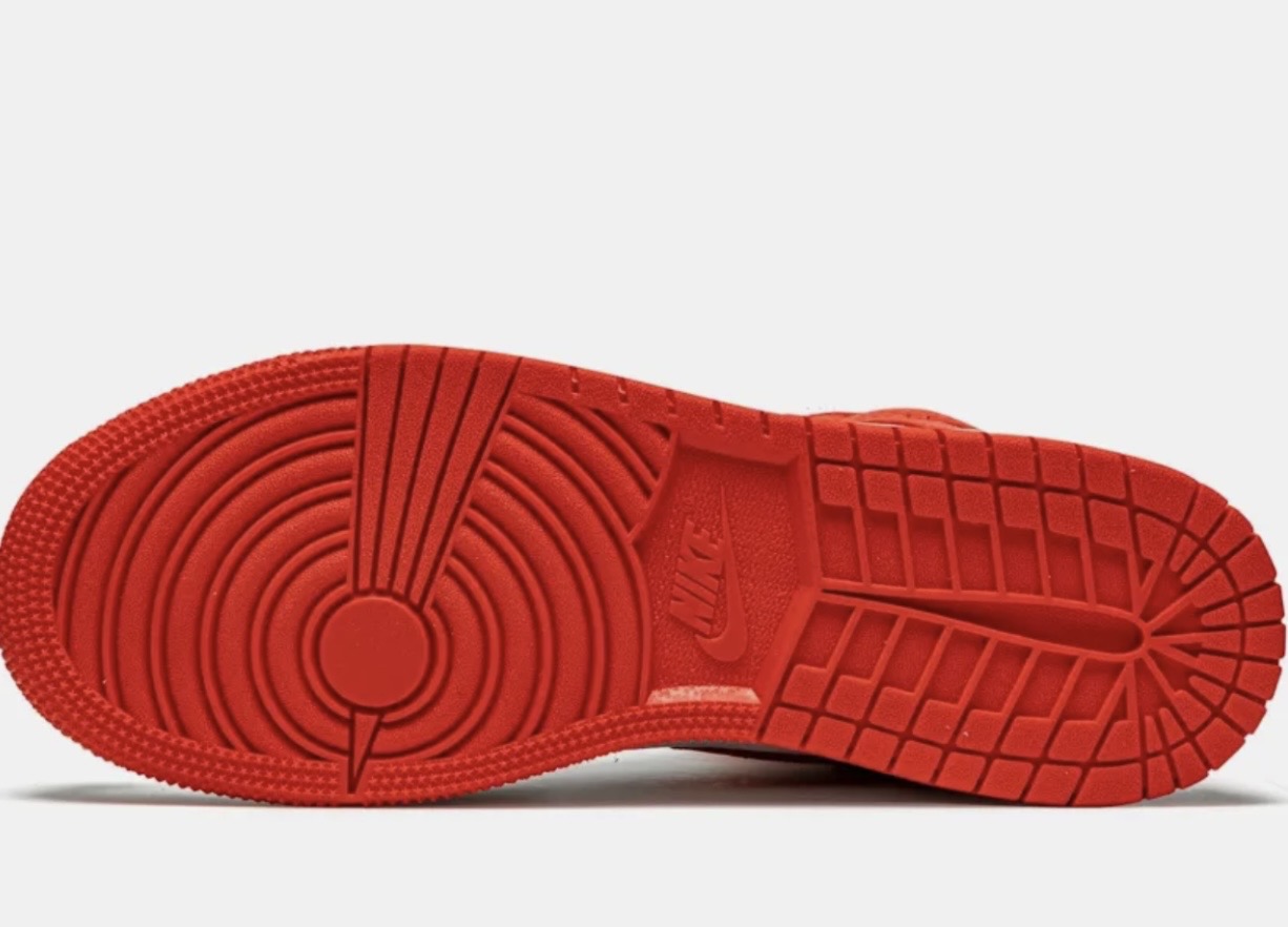 Air Jordan 1 Mid SE Rivals.