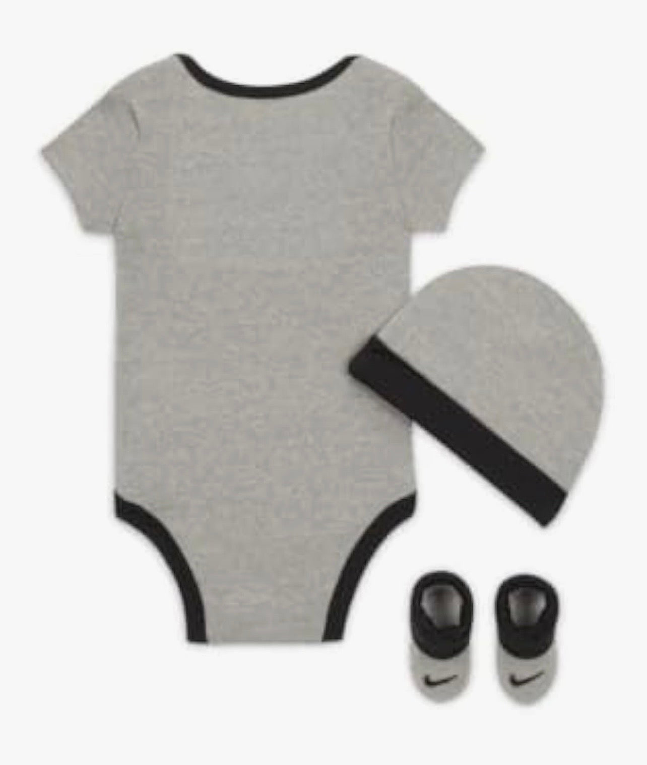 Nike 3-Piece Newborn Set