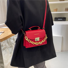 Charger l&#39;image dans la galerie, Meet Me @ 8 Luxury Chain Handbags IAMQUEEN FASHION
