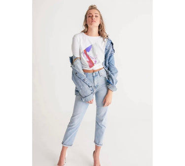 IAMQUEEN Women’s Twist-Front Cropped Tee iamqueenpassionforfashion