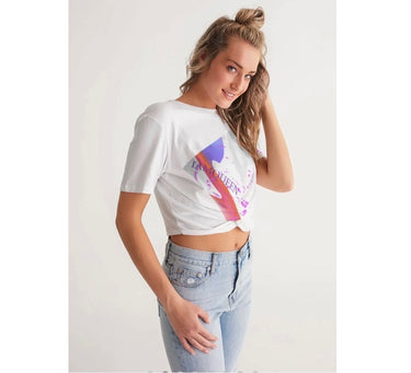 IAMQUEEN Women’s Twist-Front Cropped Tee iamqueenpassionforfashion